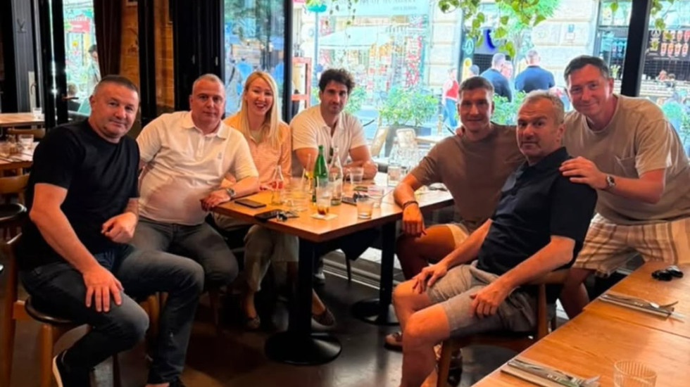 Ovo vam je promaklo: Bogdan i Dejo zajedno hvatali zalet za finale LŠ (FOTO)