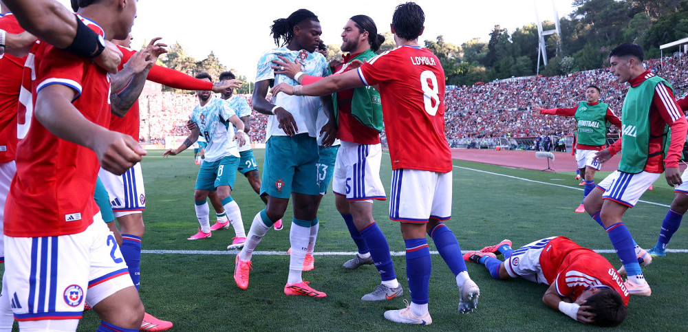 Leao hvatao rivala za vrat, sevali crveni kartoni - Ko kaže da je meč Portugala i Čilea bio prijateljski?!
