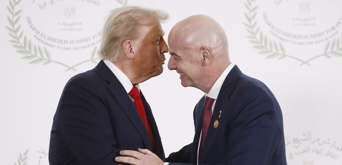 Infantino brutalno napadnut pred Mundijal, pa branio Trampa: "Da li vas je sramota?"