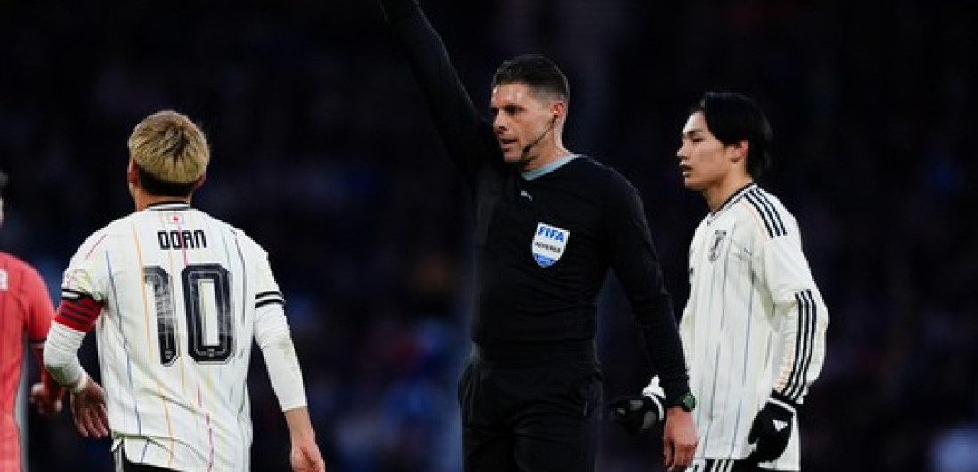 FIFA hitno mora da reaguje: Sudija potezom iza leđa kolega napravio haos