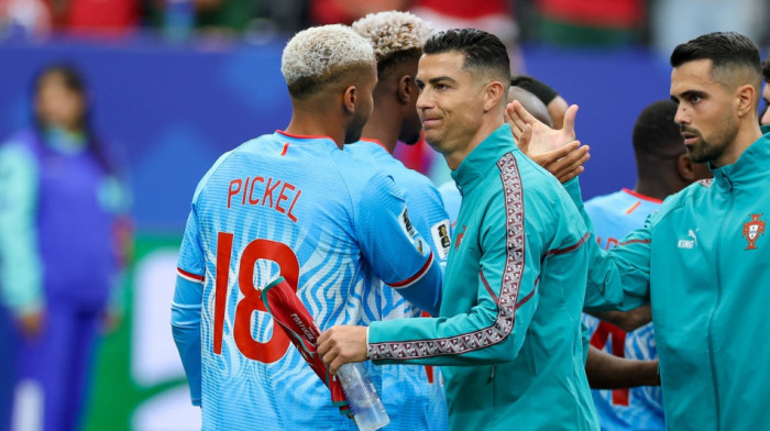 Portugal i DR. Kongo izašli na teren: Da li je Ronaldo spreman da odgovori Mesiju?