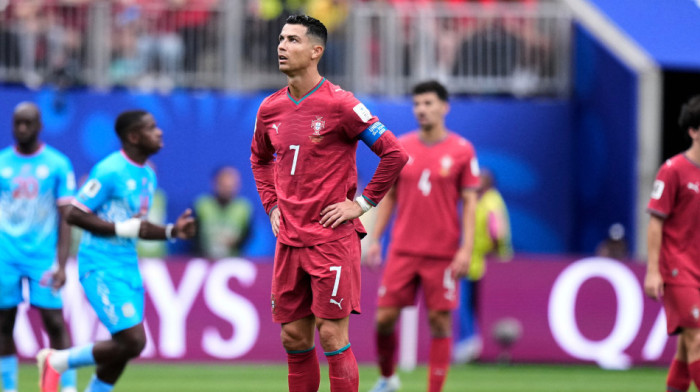 Ronaldo, nikada nećeš biti kao Mesi! Legendarni Englez opleo po Portugalcu