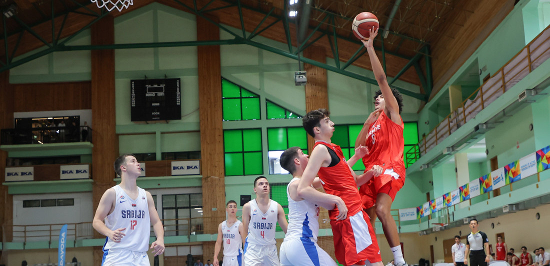 Novi spektakl u režiji školskog sporta - Srbi četvrti na svetu