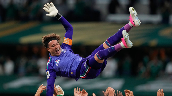 Mesi, Ronaldo i - Očoa! Za istorijske almanahe, Meksikanac novi rekorder Mundijala!