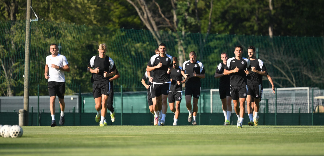Partizan pao na startu priprema: Bugari kaznili greške crno-belih i zasluženo slavili