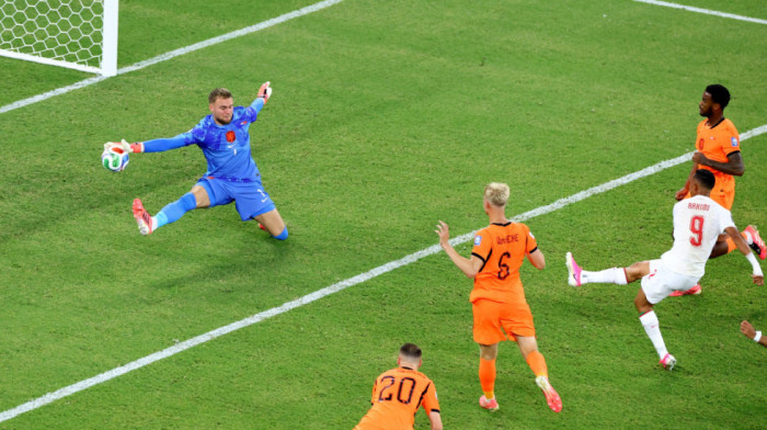 Šta uradi, crni golmane? Holanđanin postigao autogol u penal seriji (VIDEO)