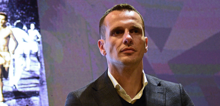 Pokušao sam da se odbranim, ali sam dobio udarac u glavu! Jovanović se oglasio posle napada