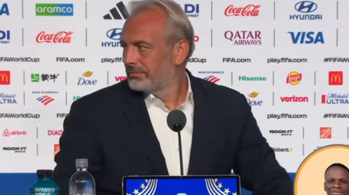 Šok uživo: Selektor DR Konga saznao za smrt oca pred milionima gledalaca (VIDEO)