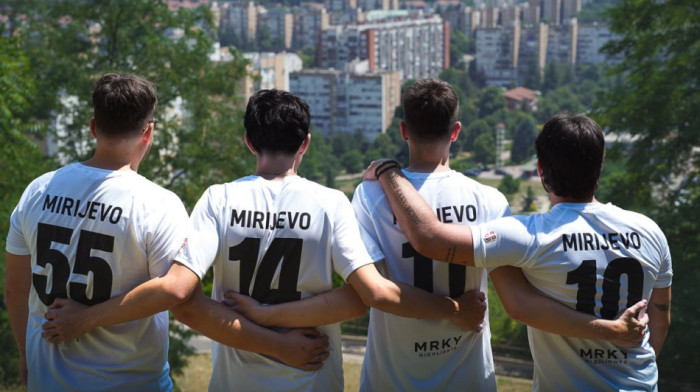 Momci iz Mirijeva oživeli duh "Montevidea": Snimak zapalio mreže - Da li se sećate legendarnih replika?