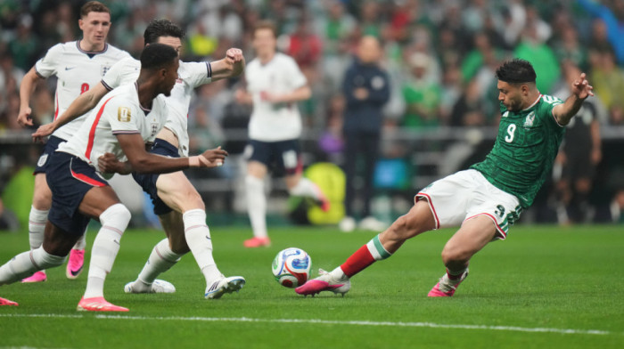 Himenez umalo šokirao Engleze! Meksiko sjajno otvorio meč na "Asteki"
