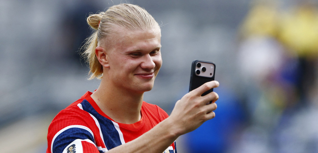 Život mi se zauvek promenio! Holand ludovao na jahti, pa se oglasio i zbunio fanove (FOTO)