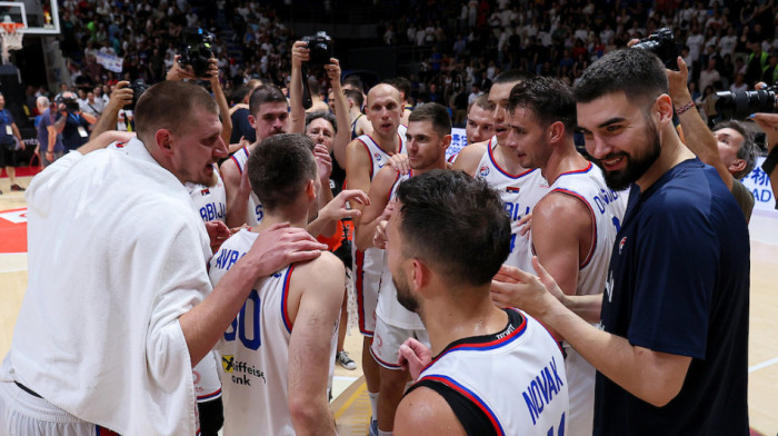 Srbija objavila nove dresove: Košarkaši u novoj garnituri, da li vam se sviđaju?! (VIDEO)