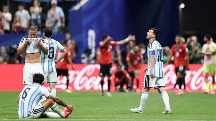 Brutalan udar na Argentinu i Mesija: "Posebni" zagrmeo: "Pljačka usred bela dana"