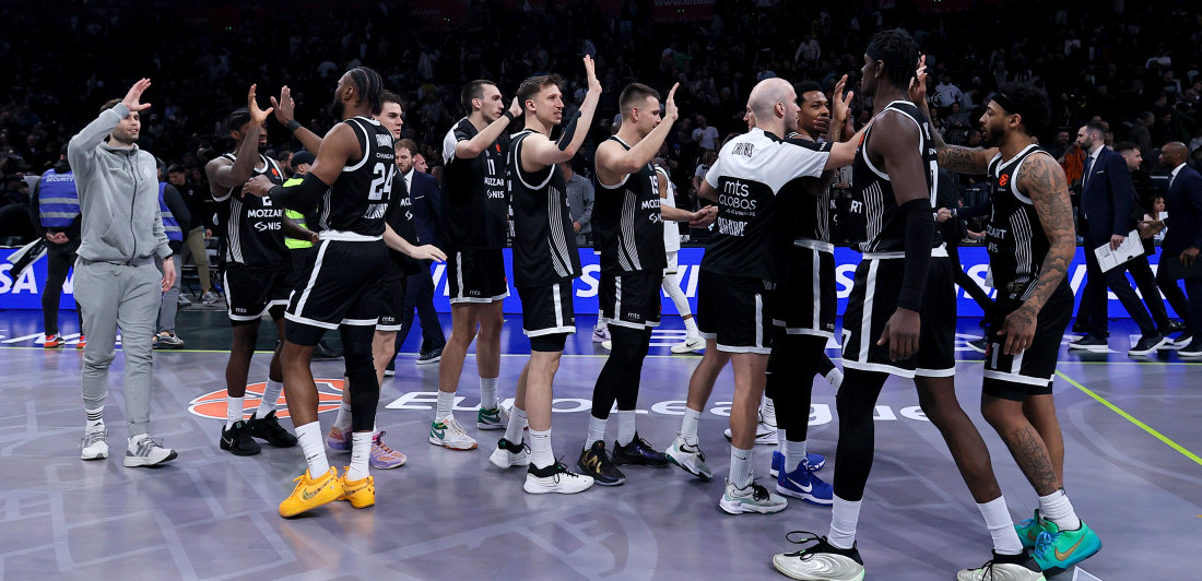 Zvanično! Centar napustio Partizan - Već je predstavljen u novom klubu