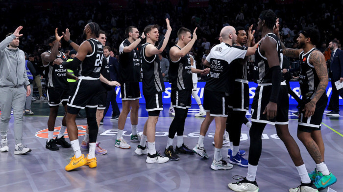 Zvanično! Centar napustio Partizan - Već je predstavljen u novom klubu
