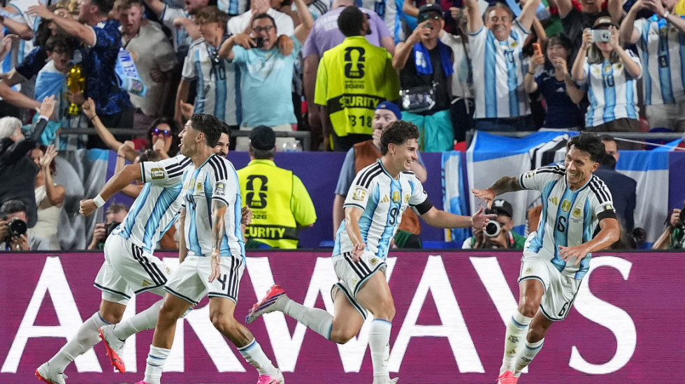 Argentina posle drame i mučenja srušila Švajcarsku sa igračem više