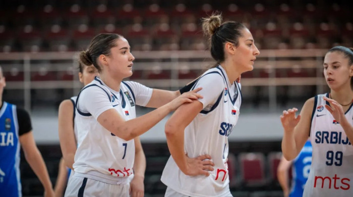 Srbija izgubila meč za opstanak i ispala iz A divizije! Raspoložena Italija kaznila pad u finišu (FOTO)