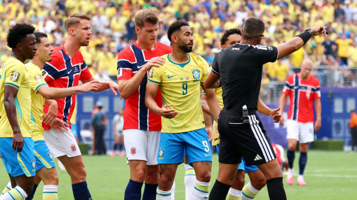 FIFA ponovo iznenadila: Amerikanac deli pravdu na Argentina - Engleska, napravio je jednu veliku grešku