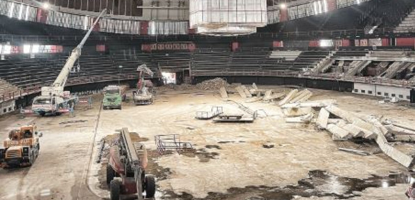 (FOTO) Sve raskopano u Pireju! Olimpijakos uništio legendarnu halu, od parketa nije ostalo ništa