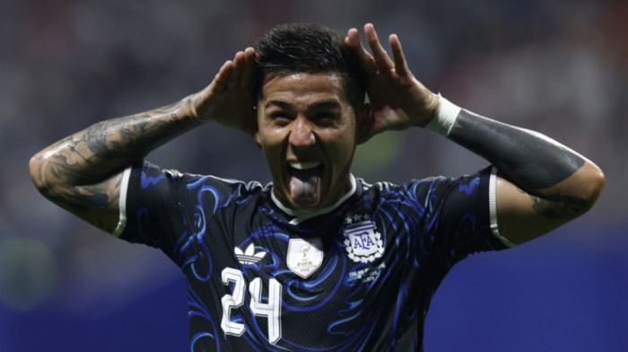 Nacionalni skandal: Englezi udarili na svoje, proslavili gol Argentinca pa se postideli!