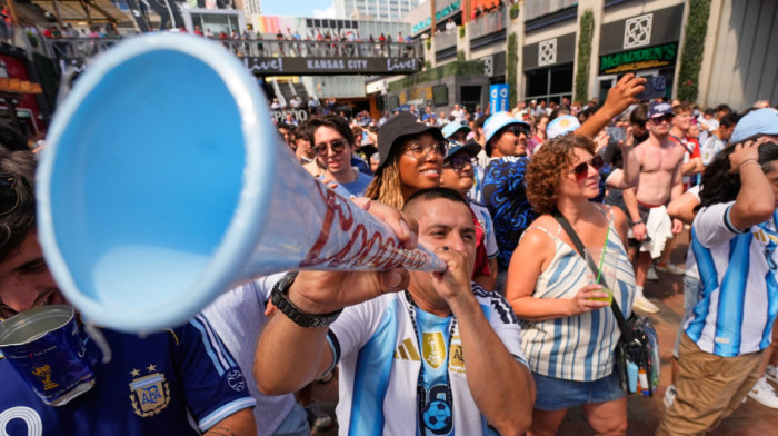 Kakva scena! Tukao ih tri puta na Mundijalima, sada slavi sa njima - Švajnštajger u srcu argentinskog slavlja