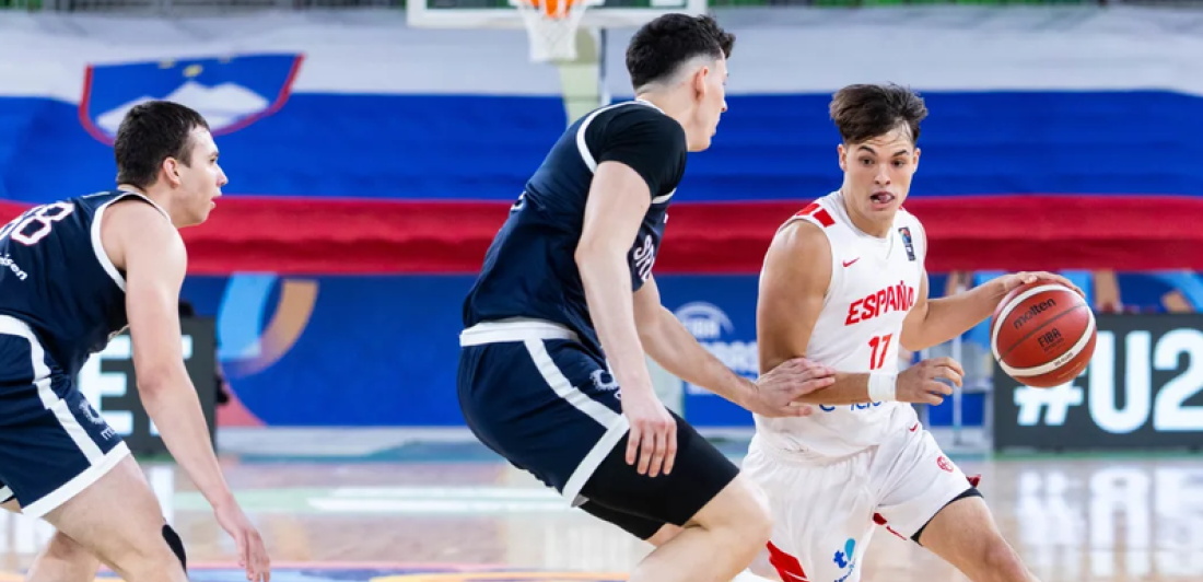 Pevaj Srbijo, imaš finalistu! "Orlići" deklasirali Španiju