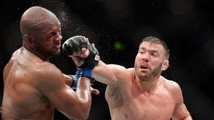 Sve je prštalo u Oklahomi! Vratio se - Bivši UFC šampion prebio Usmana