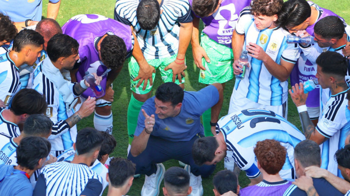 Mesi se svađao sa selektorom Argentine: Isplivao prljav veš, legenda otkrila sve