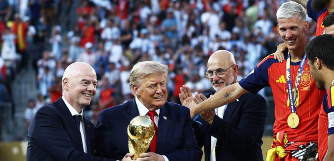 Zaustavite ovog čoveka: Infantino uvodi u FIFA zeta Donalda Trampa?