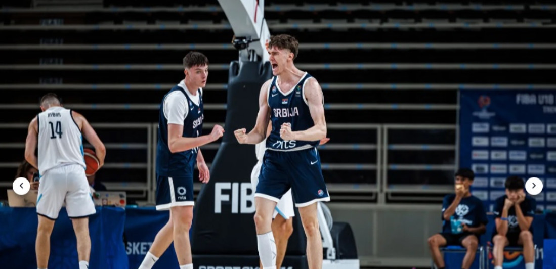 Sada i juniori idu po medalju: Silovit start Srbije na Evrobasketu
