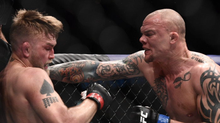 Nekada napadao UFC pojas, a sada je završio u zatvoru! Skandal trese MMA svet