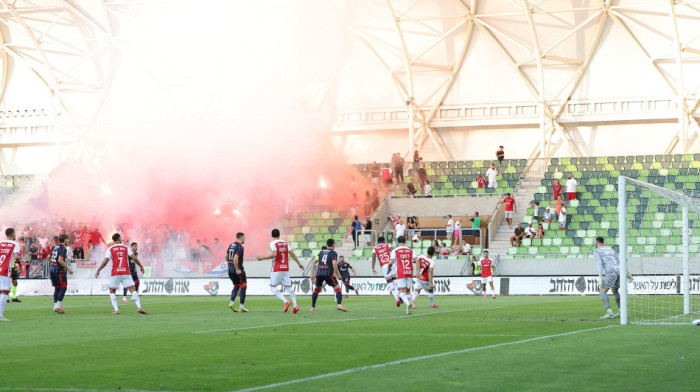 Da li je moguće?! Kakav kiks Zvezde, Hapoel iskoristio glupost Mateusa i Lukasena (VIDEO)