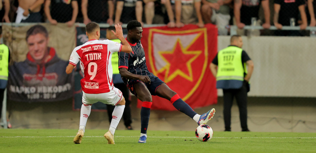 Da li je moguće?! Kakav kiks Zvezde, Hapoel iskoristio glupost Mateusa i Lukasena (VIDEO)