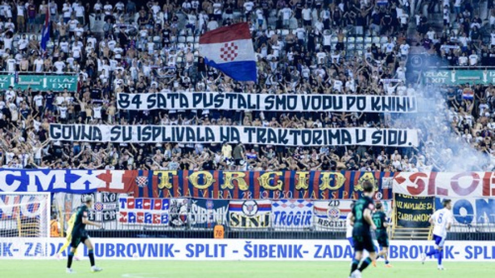 Bolesno, Hrvati opet veličali ubijanje Srba - "Torcida" urlala "Za dom spremni", pa podigla jeziv transparent