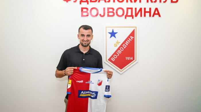 Erhan Mašović se vratio u Srbiju posle 10 godina - Navijači, stigao sam i jedva čekam da pomognem Vojvodini