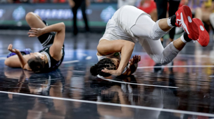 Skandal u WNBA: Seksualni rekviziti bačeni na teren tokom utakmice Skaja i Valkira