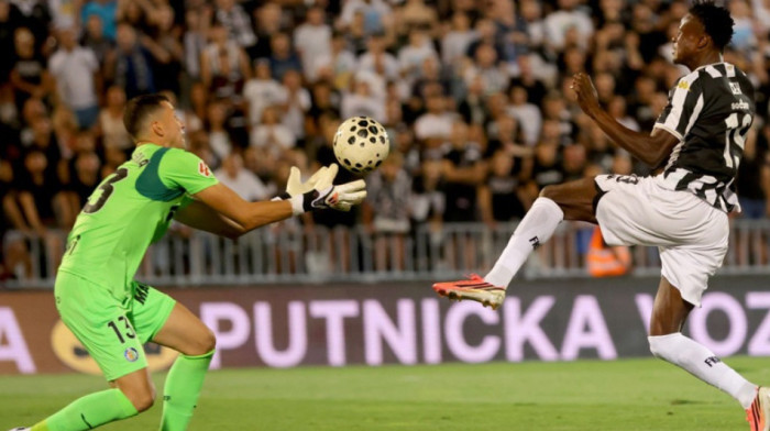 Još jedan kraj u "sezoni kupanja": Partizan se pobedom oprostio od Evrope (VIDEO)