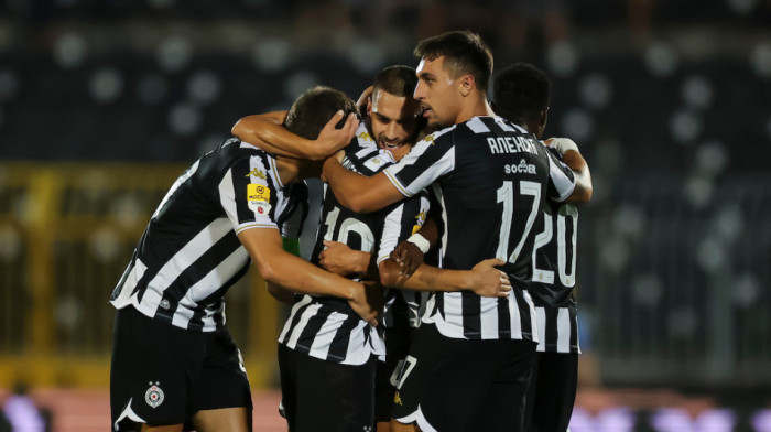 Miladinović prvencem doneo prednost crno-belima: Partizan vodi u Humskoj!