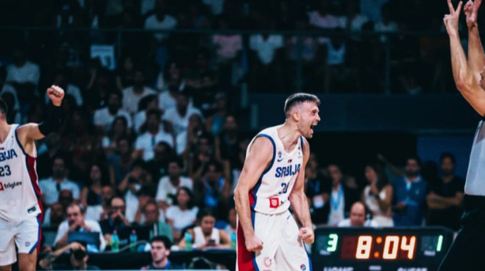 Tako se to radi! Gudurić i Avramović srušili Italiju u Pezaru: Srbija korak bliže Mundobasketu