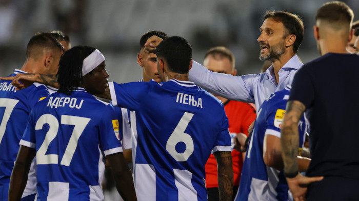 Najbizarniji autogol u istoriji Superlige? Golman IMT-a hteo da ispuca loptu, pa uradio nešto neverovatno