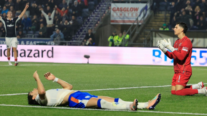Kakav peh za Kostu Nedeljkovića! Autogol u prvom startu za Rendžers (VIDEO)