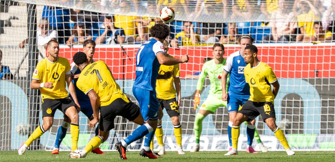 Ludilo u Bundesligi Elversberg sa igračem manje napravio istorijsko čudo, Dortmund preživeo pakao (VIDEO)