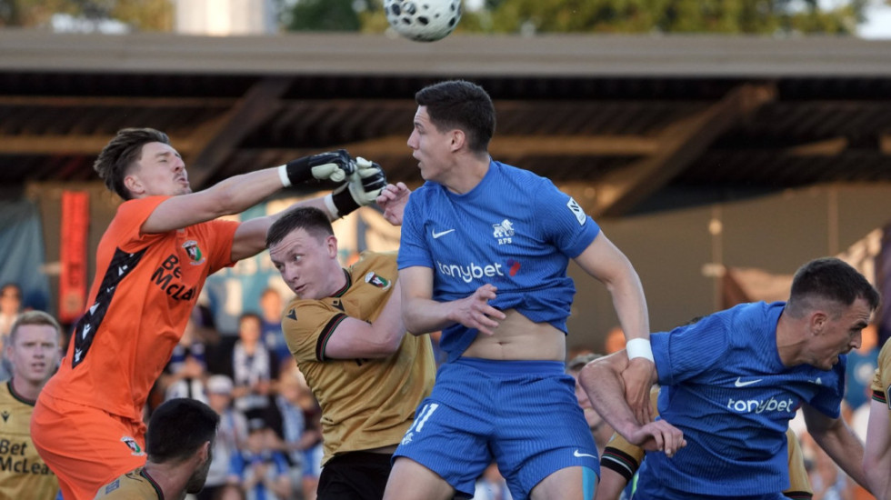 Hrabro i ludo: Kanađanin kombijem putovao Evropom u potrazi za klubom