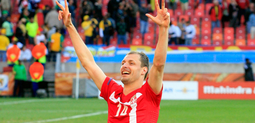 Jovanović daje gol Nemcima, pada u kanal pun kablova, ali diže pesnicu... Ovo više nikada nećete videti