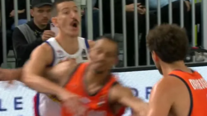 Borba za finale u senci sukoba: Pršti na sve strane u meču Srbije i Holandije (VIDEO)