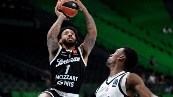 Crno-bela paljba u Atini: Partizan "stotkom" očitao lekciju Burgu pred povratak kući!