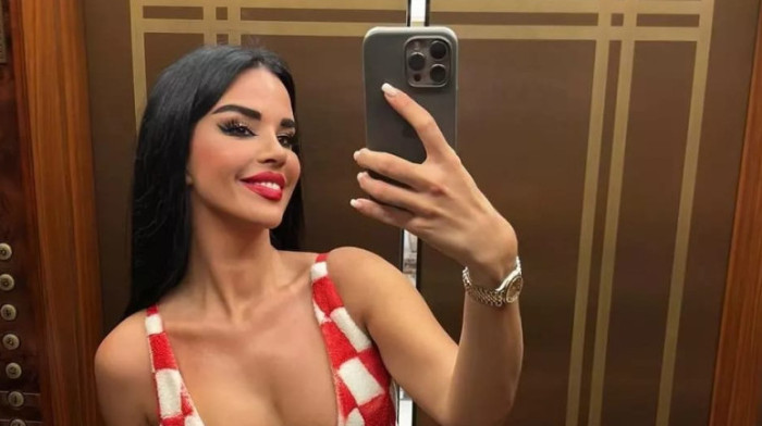 Joj, Ivana, šta im radiš?! Popadale vilice navijačima, a ona posle kritika rešila da bude još provokativnija!