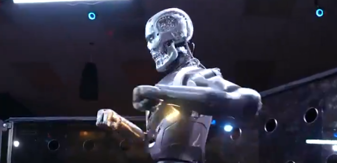 Zastrašujuće, u MMA kavezu su se borili čovek i robot - Pogledajte ko je pobedio (VIDEO)