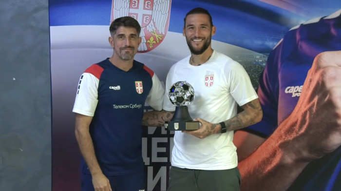 Gudelj dobio "Dijamantsku loptu"! "Biću uvek tu za reprezentaciju"