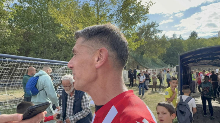 Krivokapić oduševio "delije": Ponovo obukao Zvezdin dres, pa pričao o Partizanu (VIDEO)